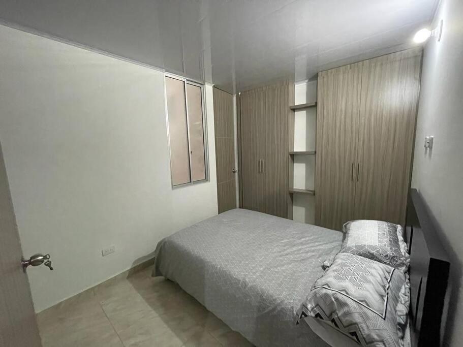 Hermoso Apartamento: Comfy 2-bedroom With Easy Access To Attractions
